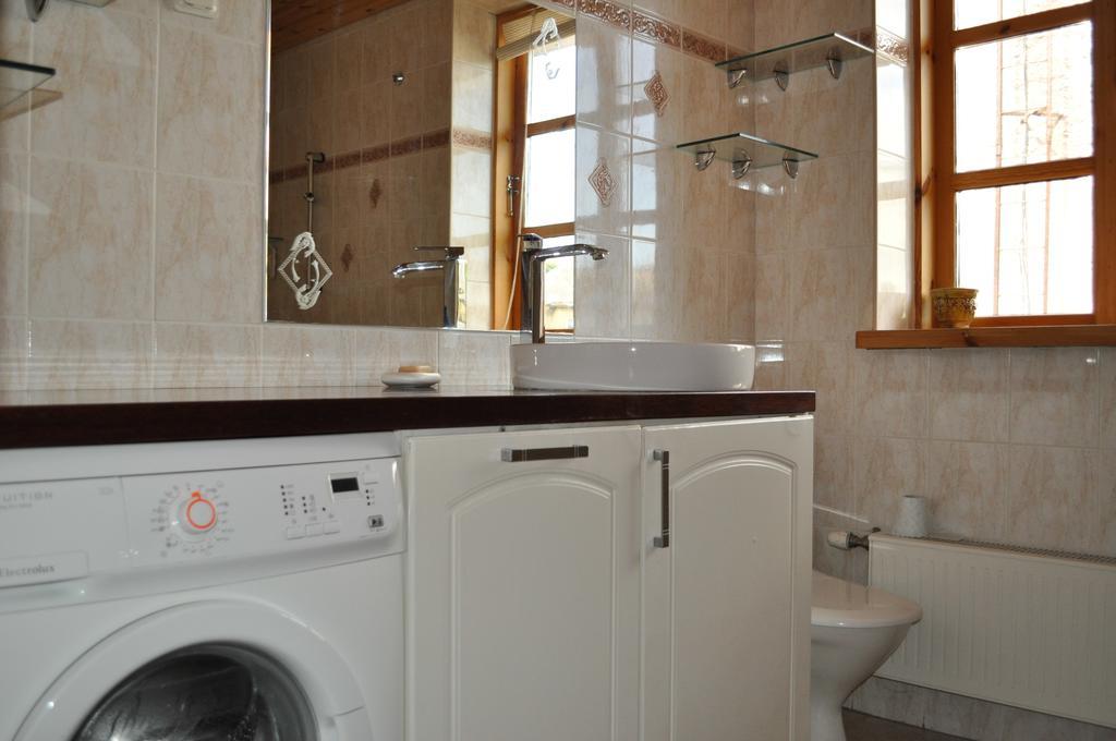 Alevi Holiday Home With Sauna Tallinn Exteriör bild